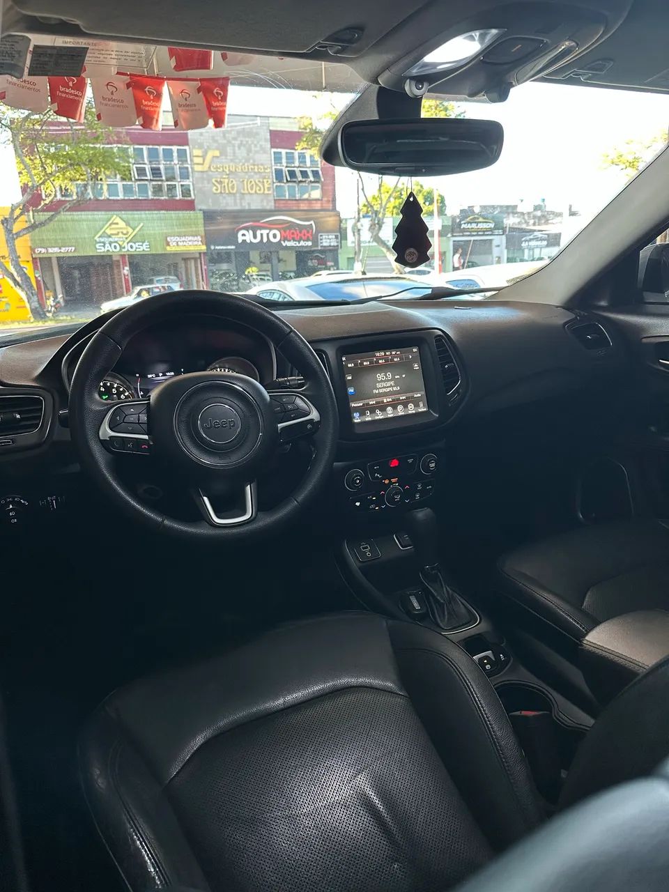 Jeep Compass Longitude 2.0 4X2 Flex 16V Aut. 2017 - Foto 5