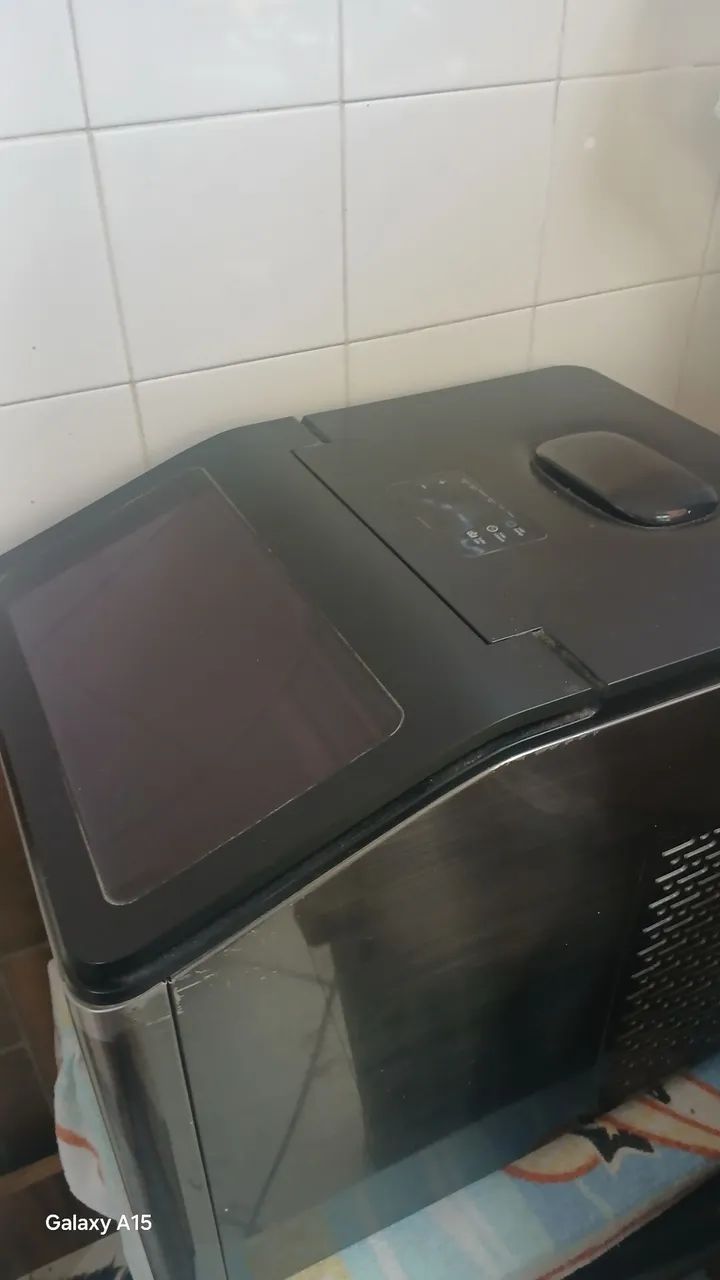 Maquina de gelo pouco usada - Foto 2