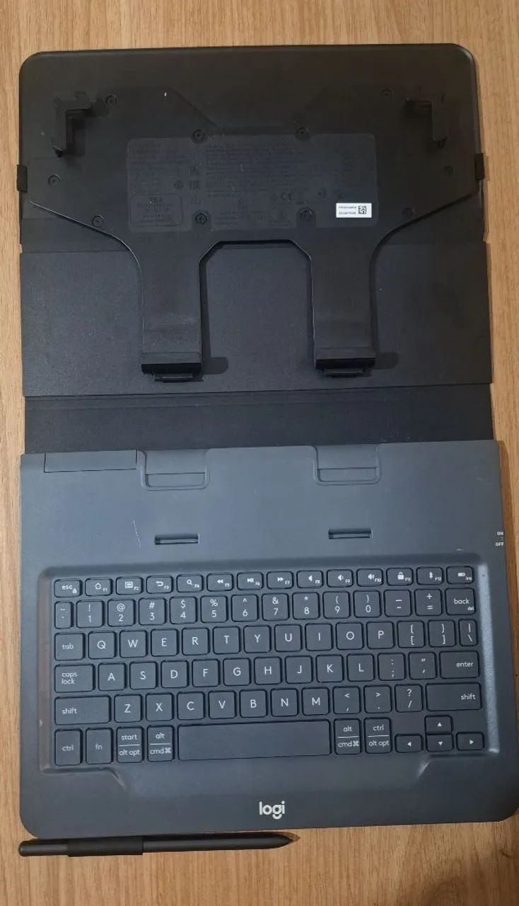 CAPA COM TECLADO LOGITECH UNIVERSAL FOLIO - Foto 4