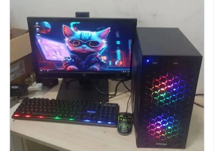 Pc gamer Roblox , manicraft e etc...