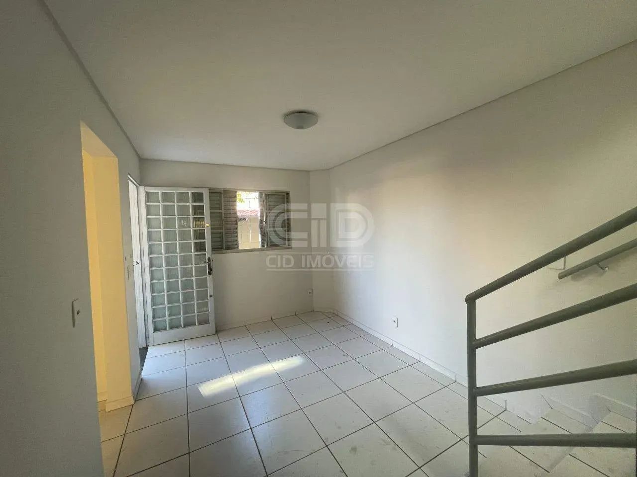 Sobrado com 02 Quartos Próximo à Av. Miguel Sutil - Foto 4