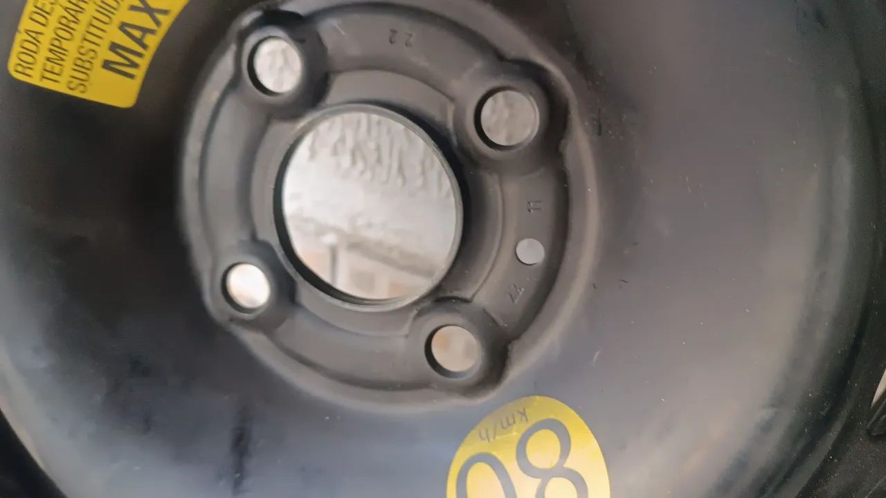 Pneu 15 aro 15 para venda ou troca ,troco aro de ferro 14 da Fiat  de Palio  - Foto 3
