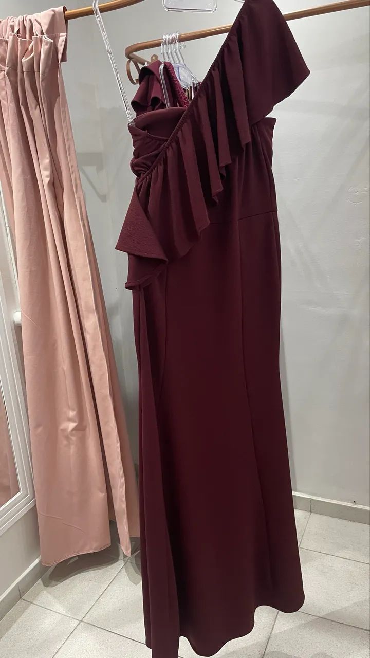 Vestido marsala um ombro só - Foto 4