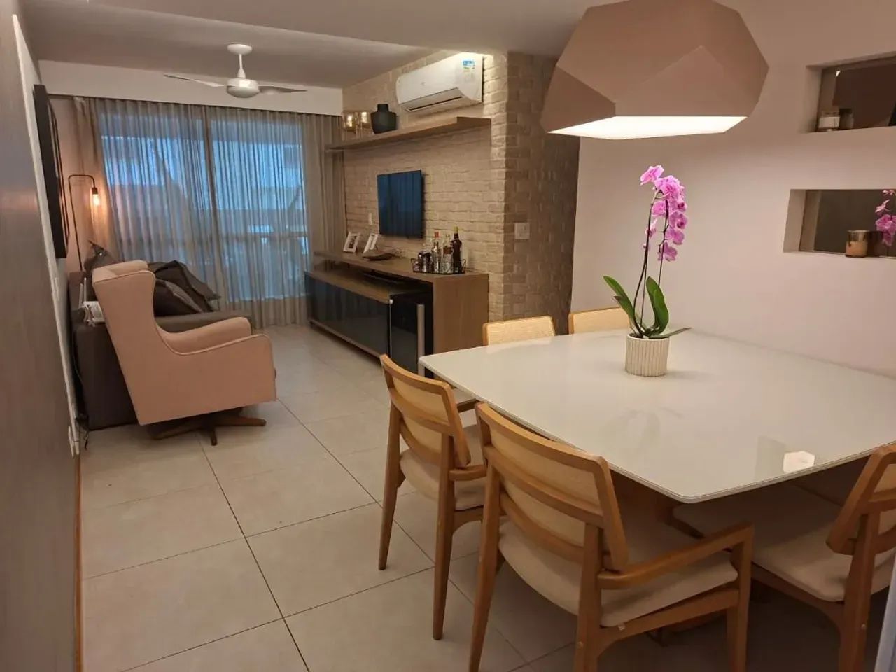 Condomínio Eldorado varanda 2suites + Escritório 1 vaga
