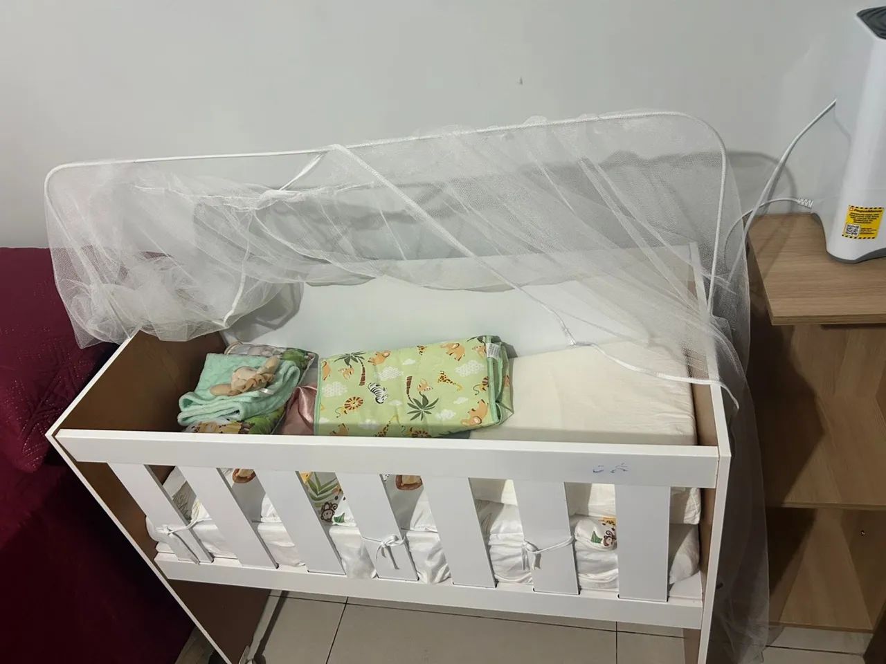 Mini berço e colchão  - Foto 2