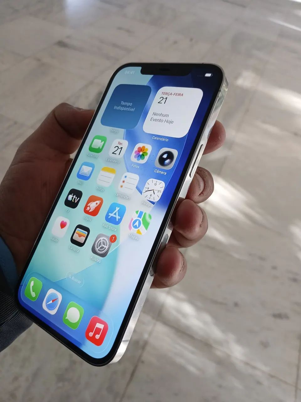Vendo iphone 12 pro max - 128 gigas todo original impecável  - Foto 2