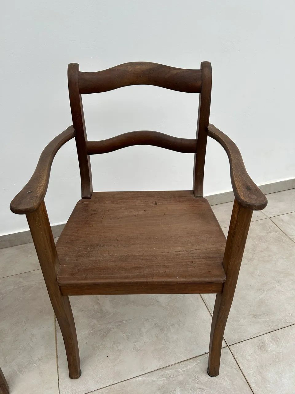 Vendo duas cadeiras de antiquário - Foto 4
