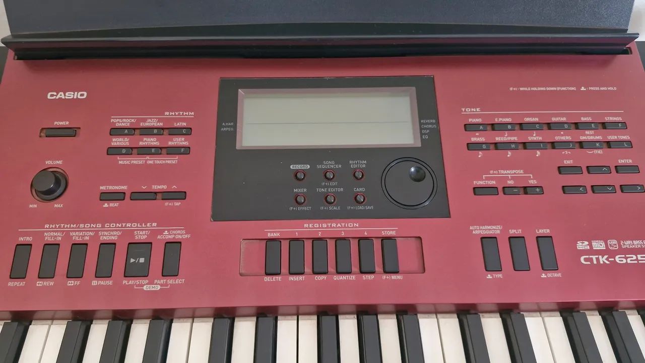 Teclado Casio CTK-6250 - Instrumentos musicais - Jardim Santa