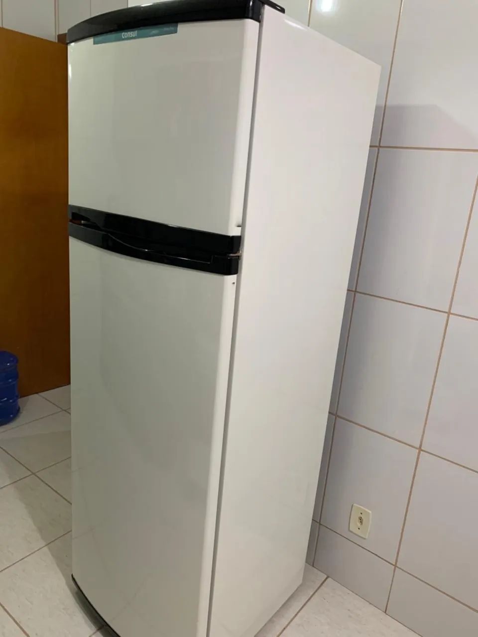 Vendo geladeira cônsul 