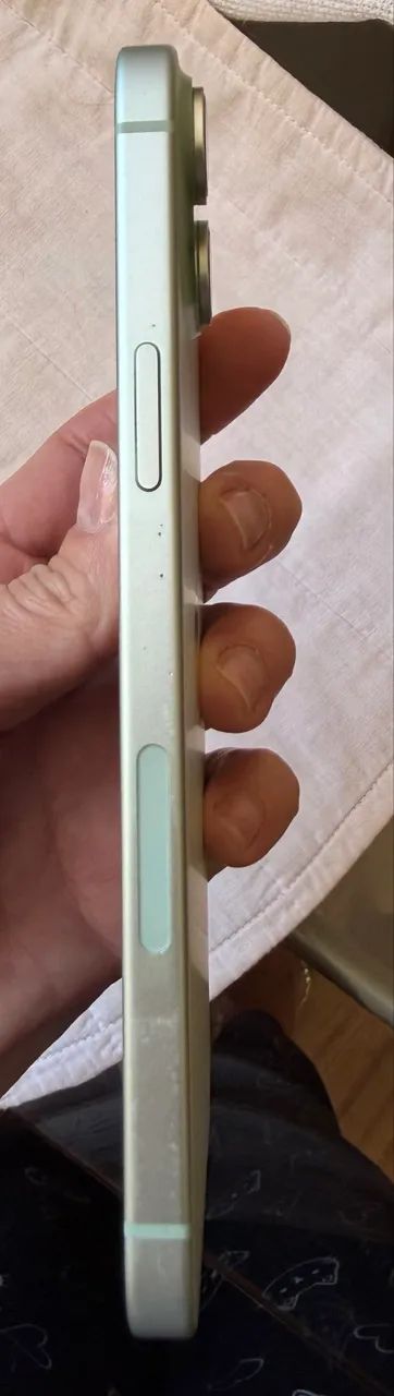 Excelente iPhone 15 Plus - Foto 4