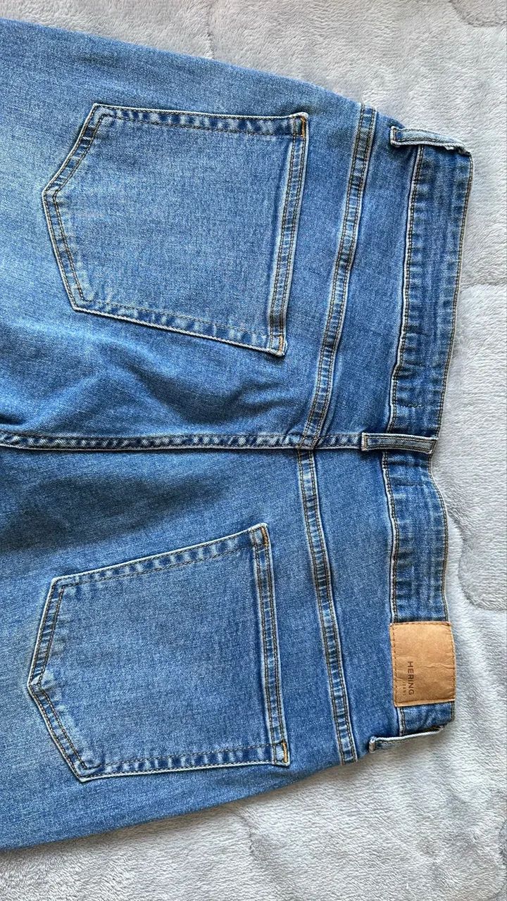Calça Jeans Hering nº 44 Slim azul claro  - Foto 2