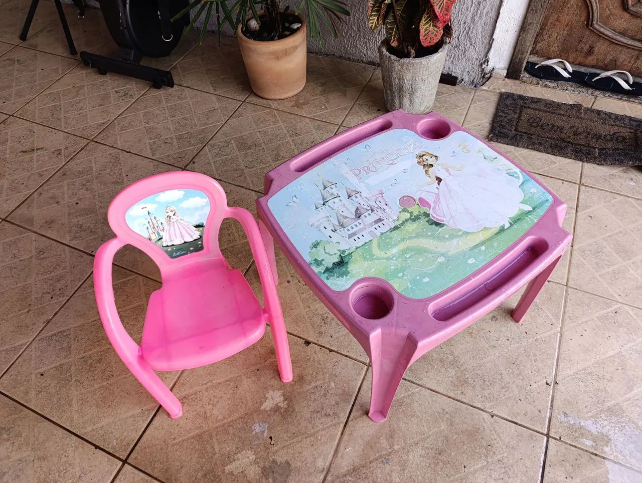 Mesa e cadeira infantil  - Foto 2