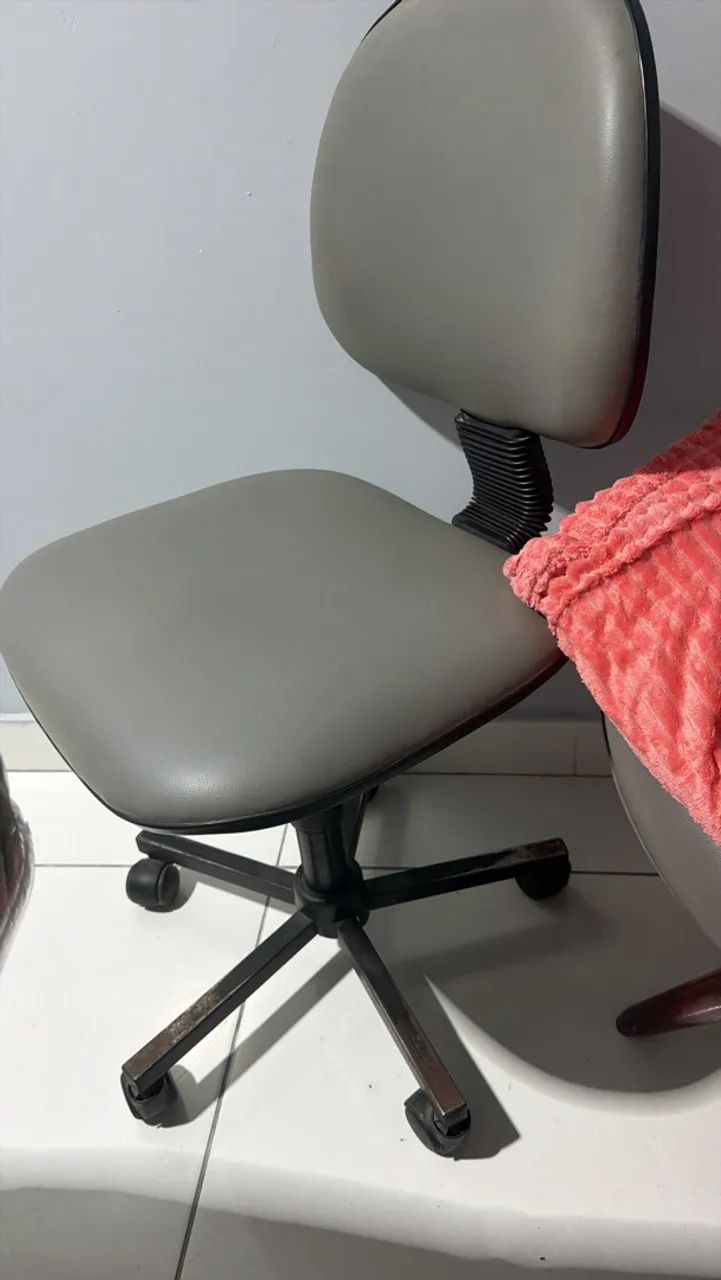 3 cadeiras de escritório  - Foto 3