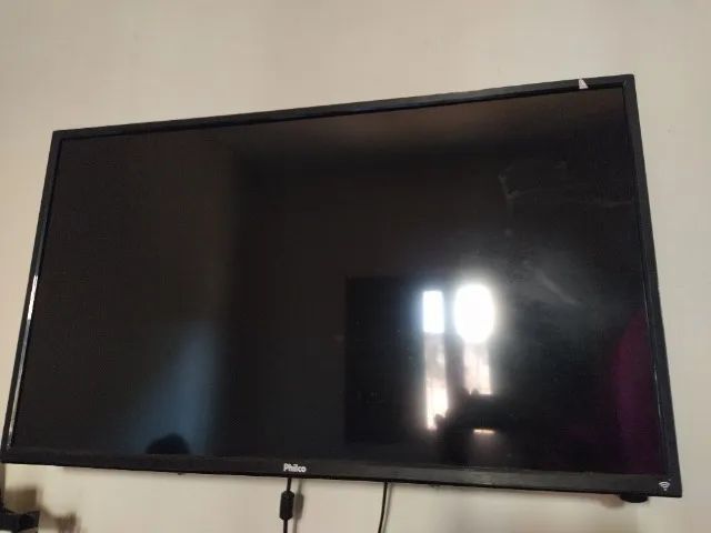 TV Philco 32 polegadas com defeito