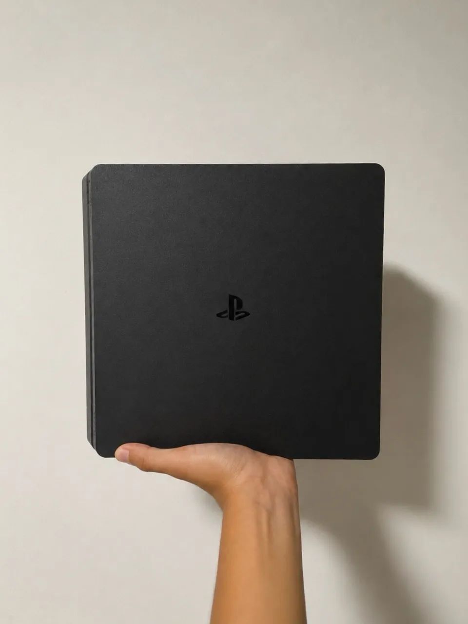 PLAYSTATION 4 1TB SLIM - Foto 4