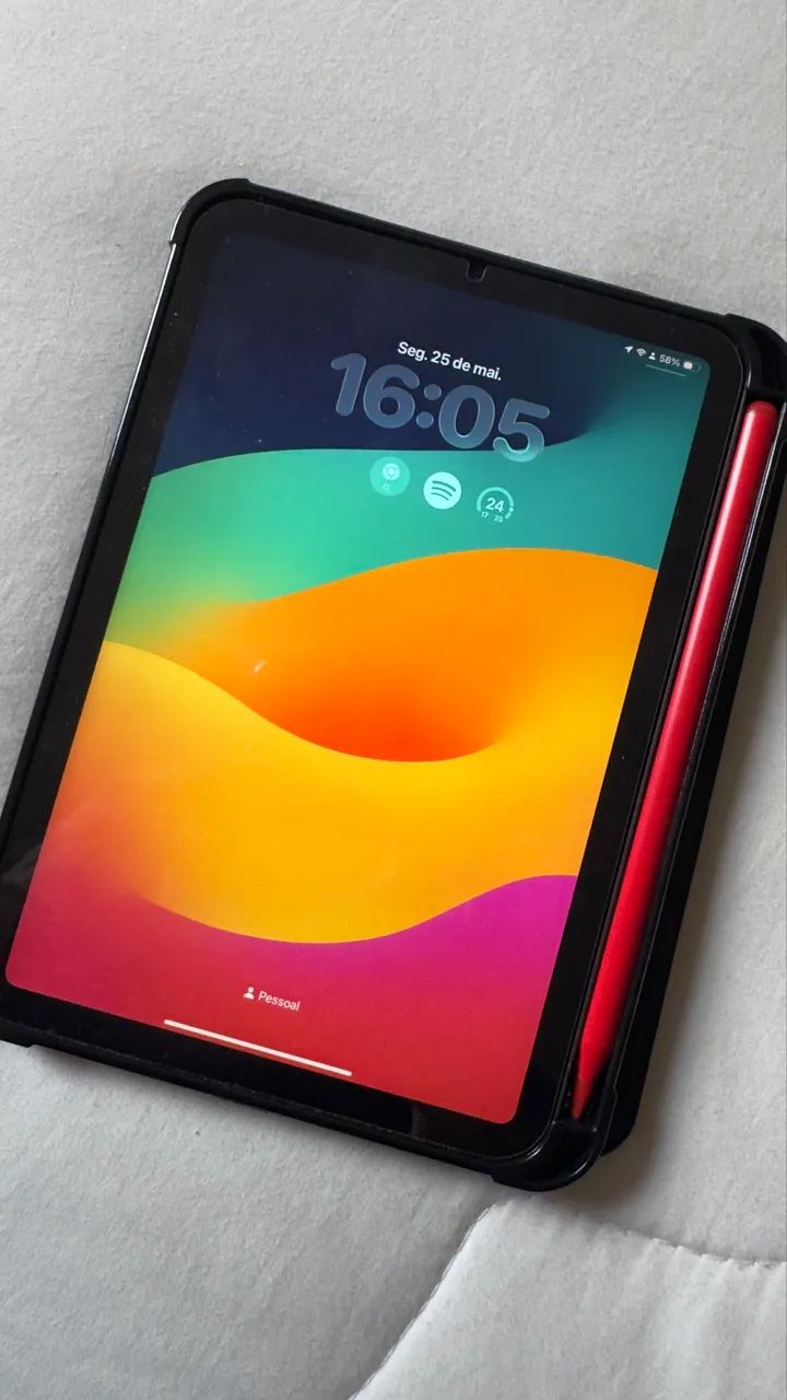 iPad mini 6466476348484495361