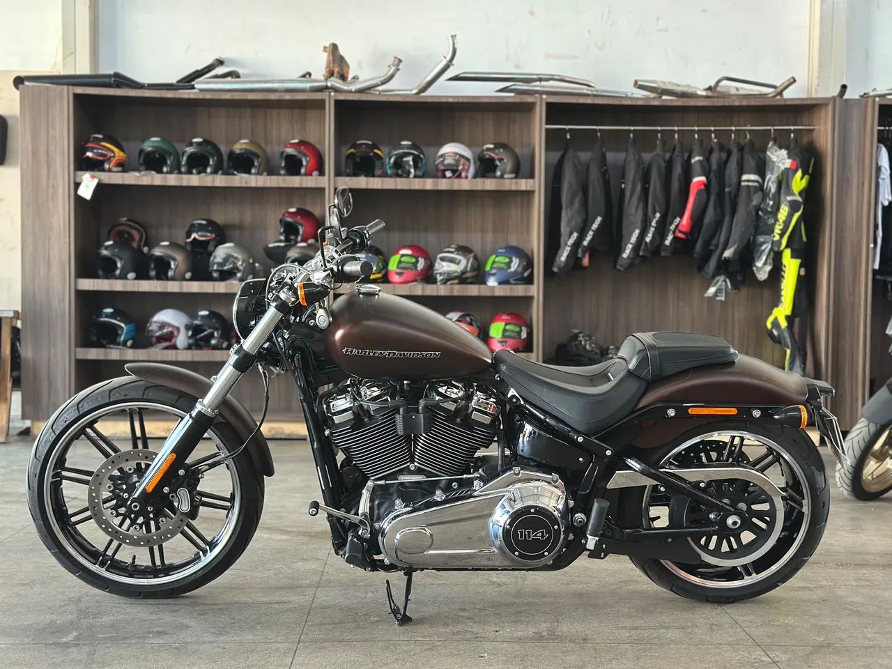 Harley-Davidson Breakout (FXBRS) 2019 - Foto 2