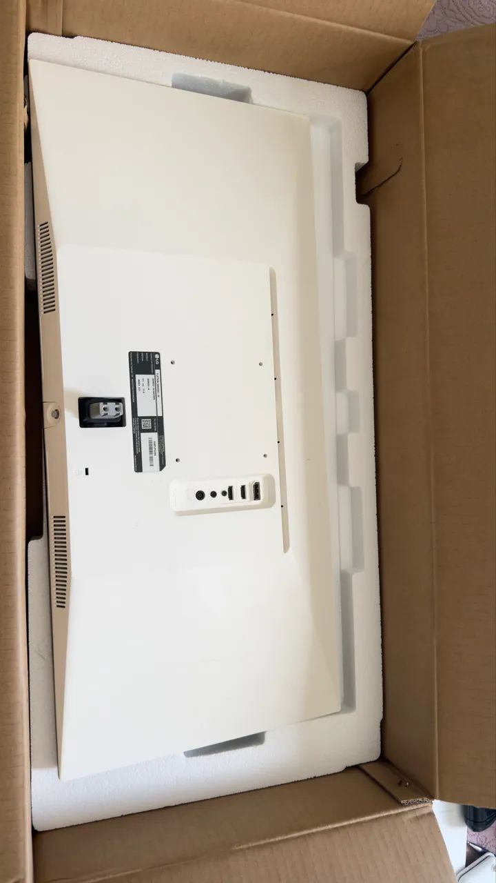 Monitor LG UltraWide de 29 polegadas (modelo 29WK600)