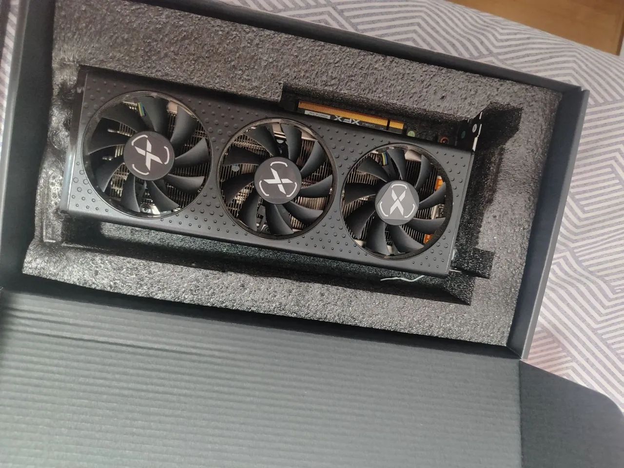 7600 xfx, 5 meses de uso - Foto 2
