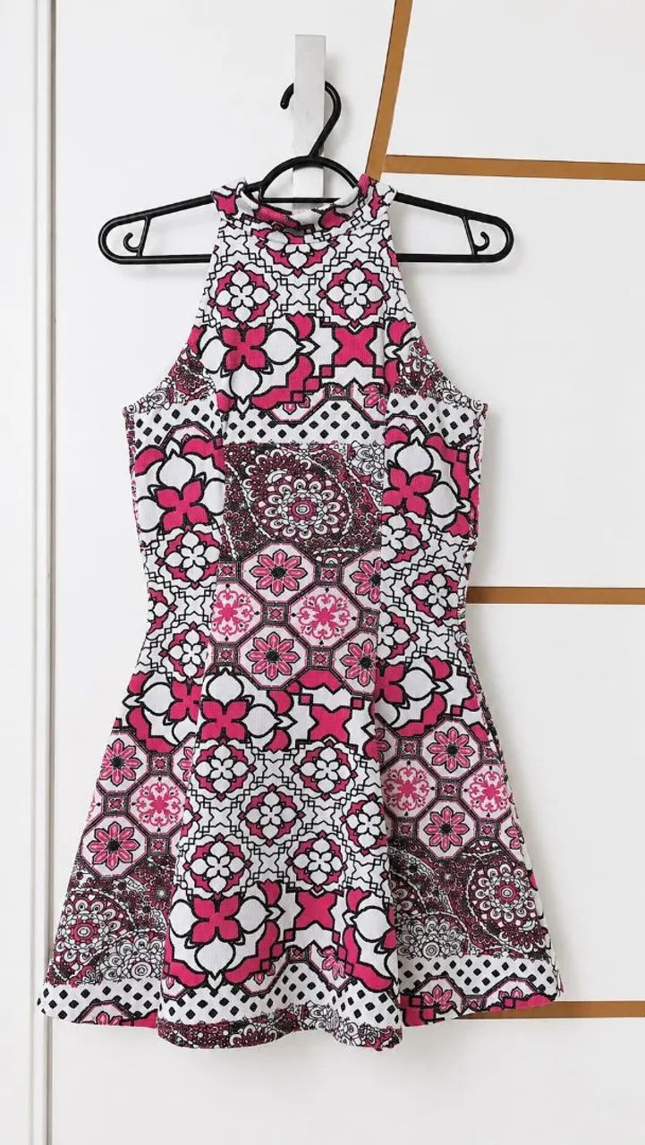 Vestido UZZE Rosa e Branco