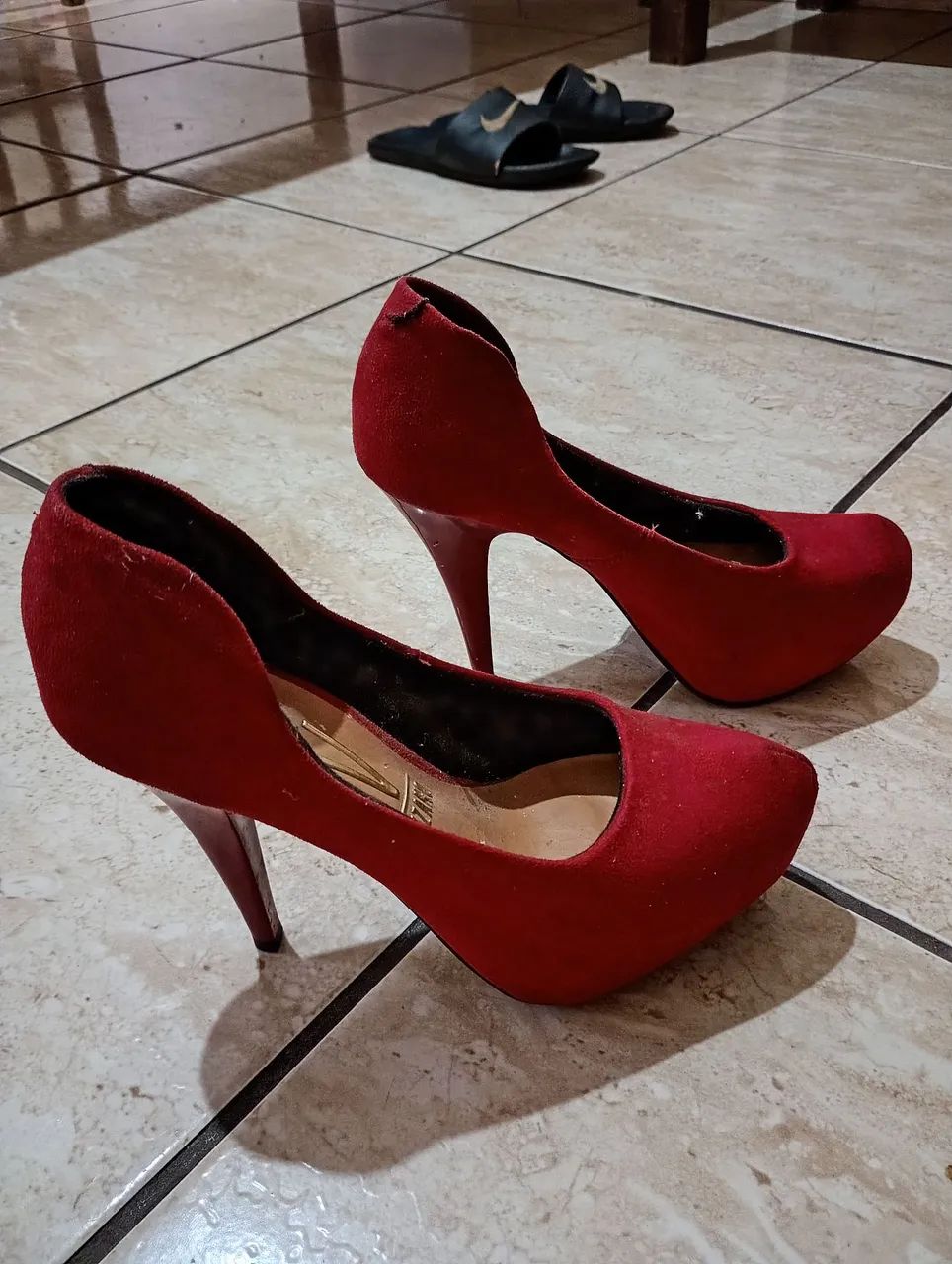 Peep toe vermelho fatal.