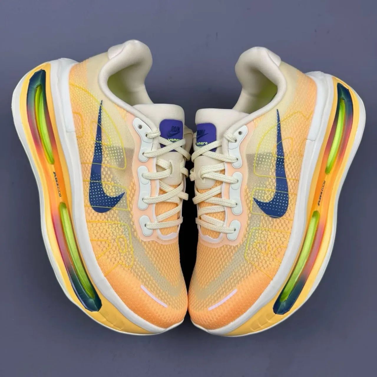 NIKE VOMERO PREMIUM ?ALABASTER (TAM 41)