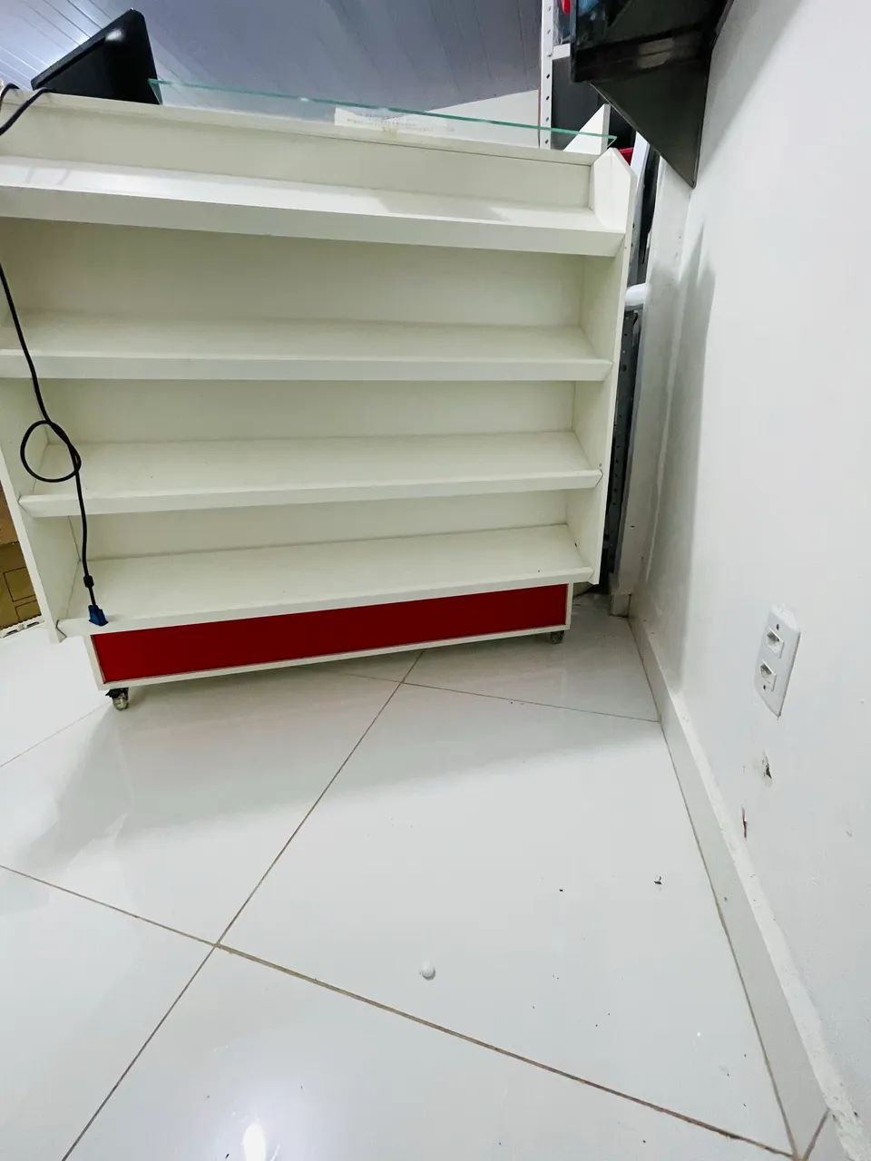 Balcão caixa mostruário bombom - Foto 5