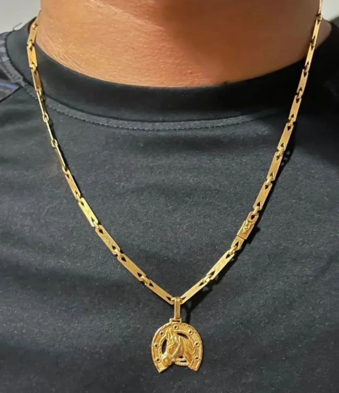 Vendo cordão com pingente em ouro 18k (11.4g) para vender logo 