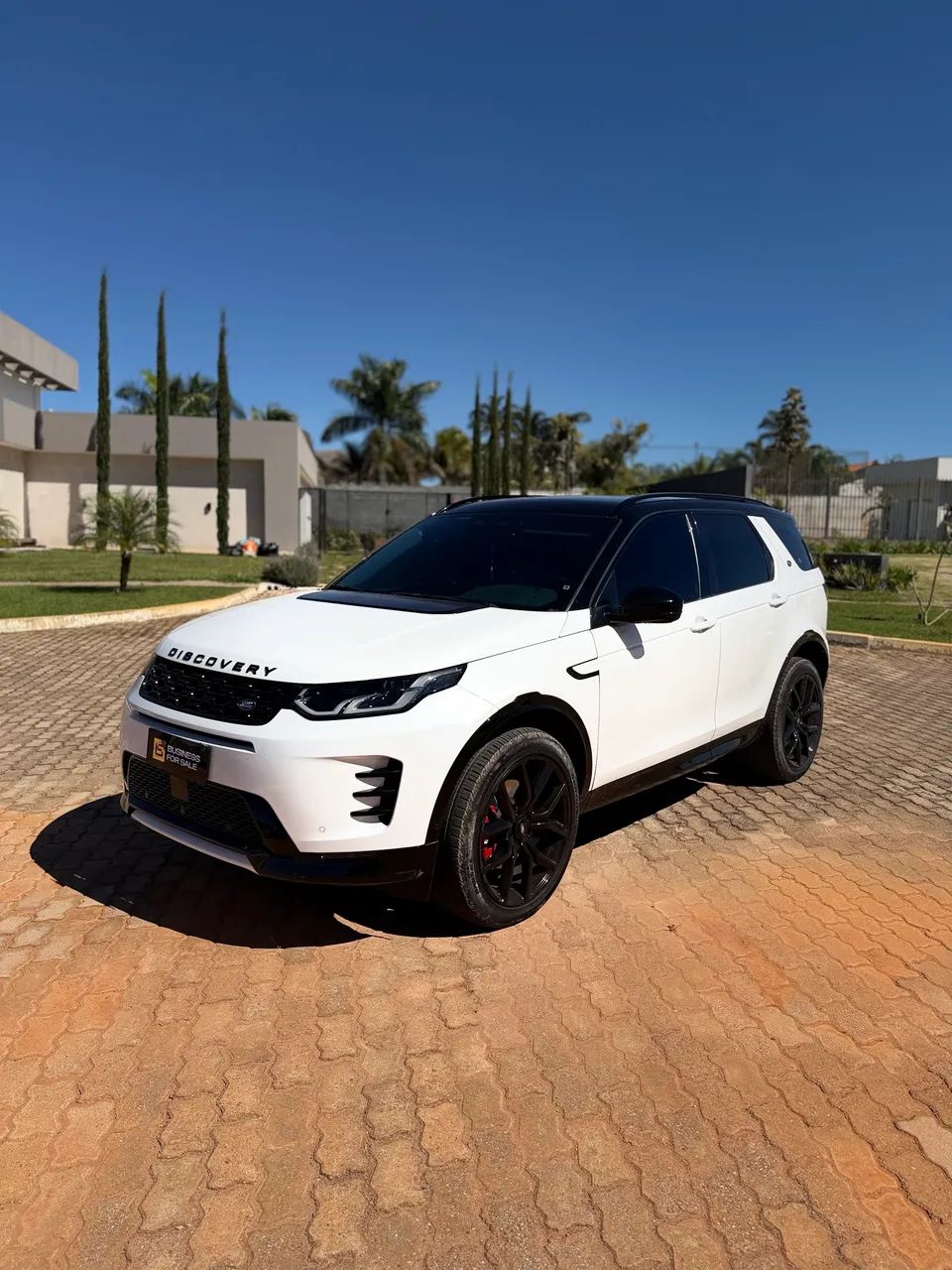 Land Rover Discovery 2024