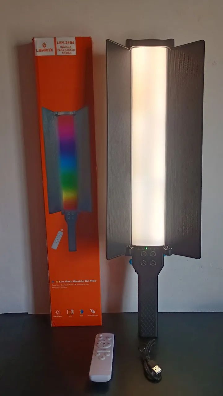 Bastão Led RGB recarregável com defletores e controle remoto  / PREÇO IMBATÍVEL  - Foto 2