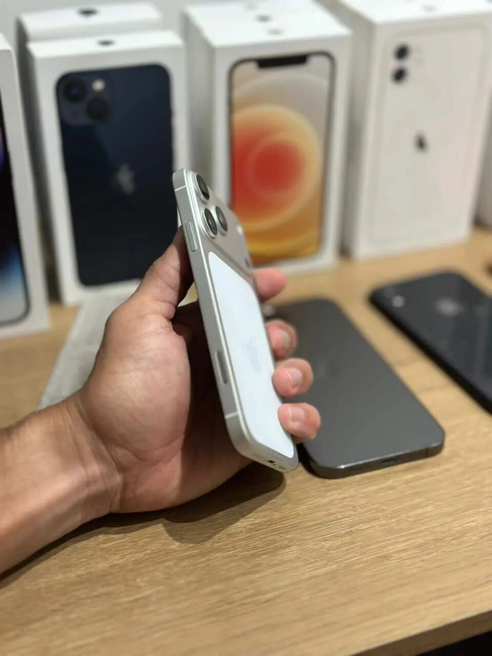 XR No 17 PRO 128gb - Foto 4