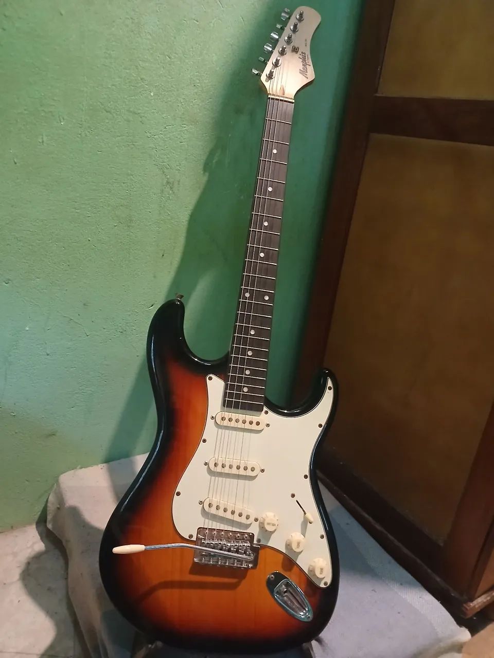 Guitarra elétrica Memphis Stratocaster  MG-30