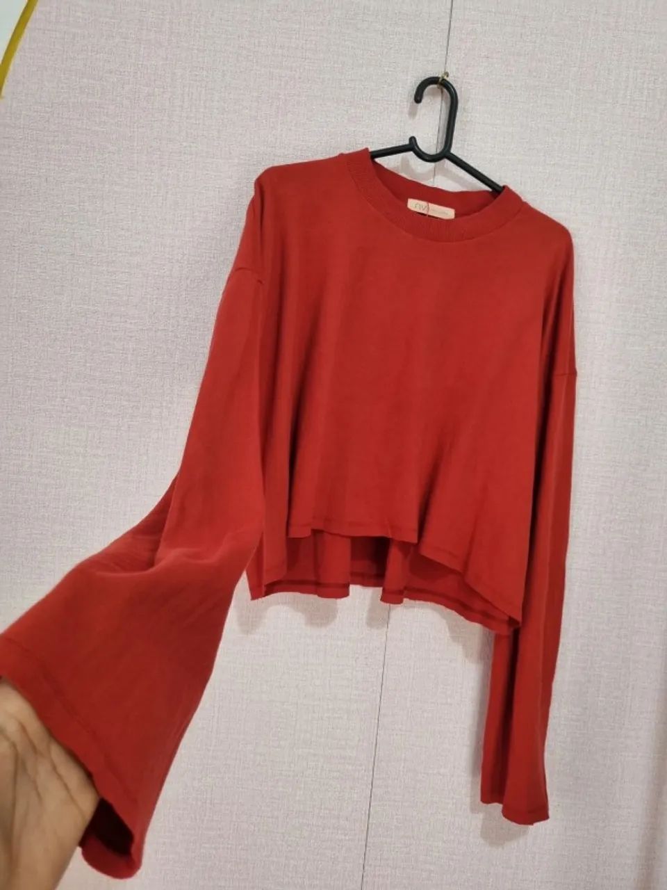 BLUSA DE MANGAS AMPLAS COR TELHA NATI VOZZA - Foto 3