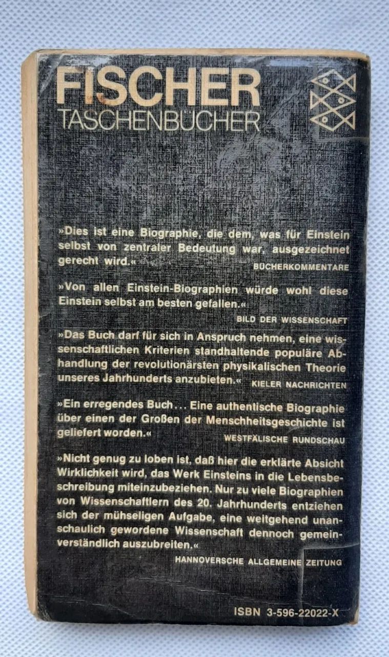 Biografia - Albert Einstein (em alemão) - Foto 2