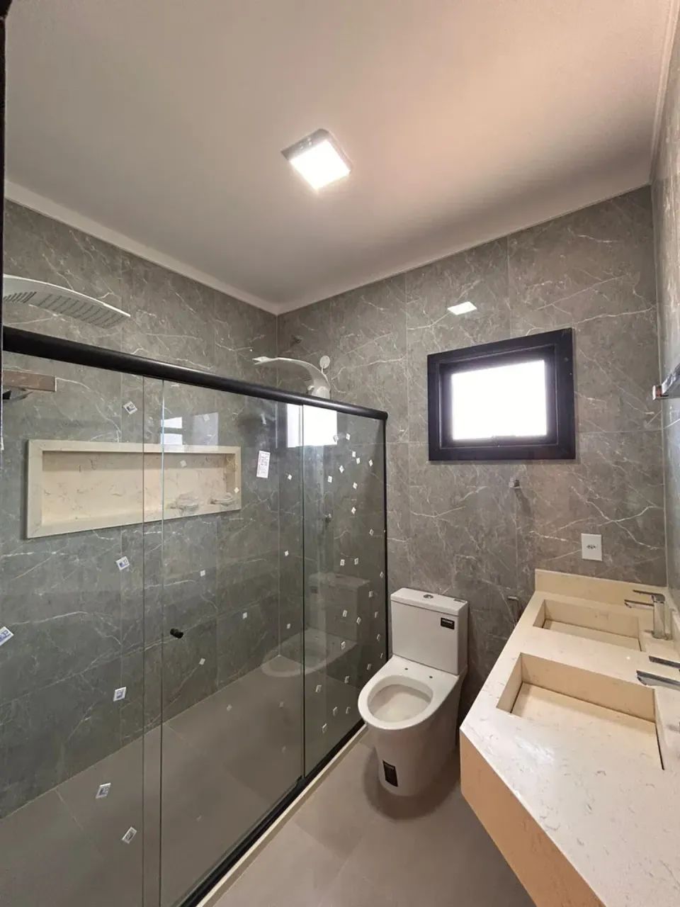 Linda casa 3  quartos com piscina a venda - Foto 5