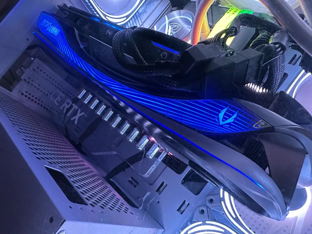 Computador Gamer RTX 4080 e 14700K - Foto 4