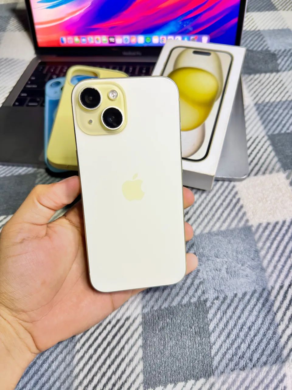 iPhone 15 256gb amarelo! Semi novo!  - Foto 4