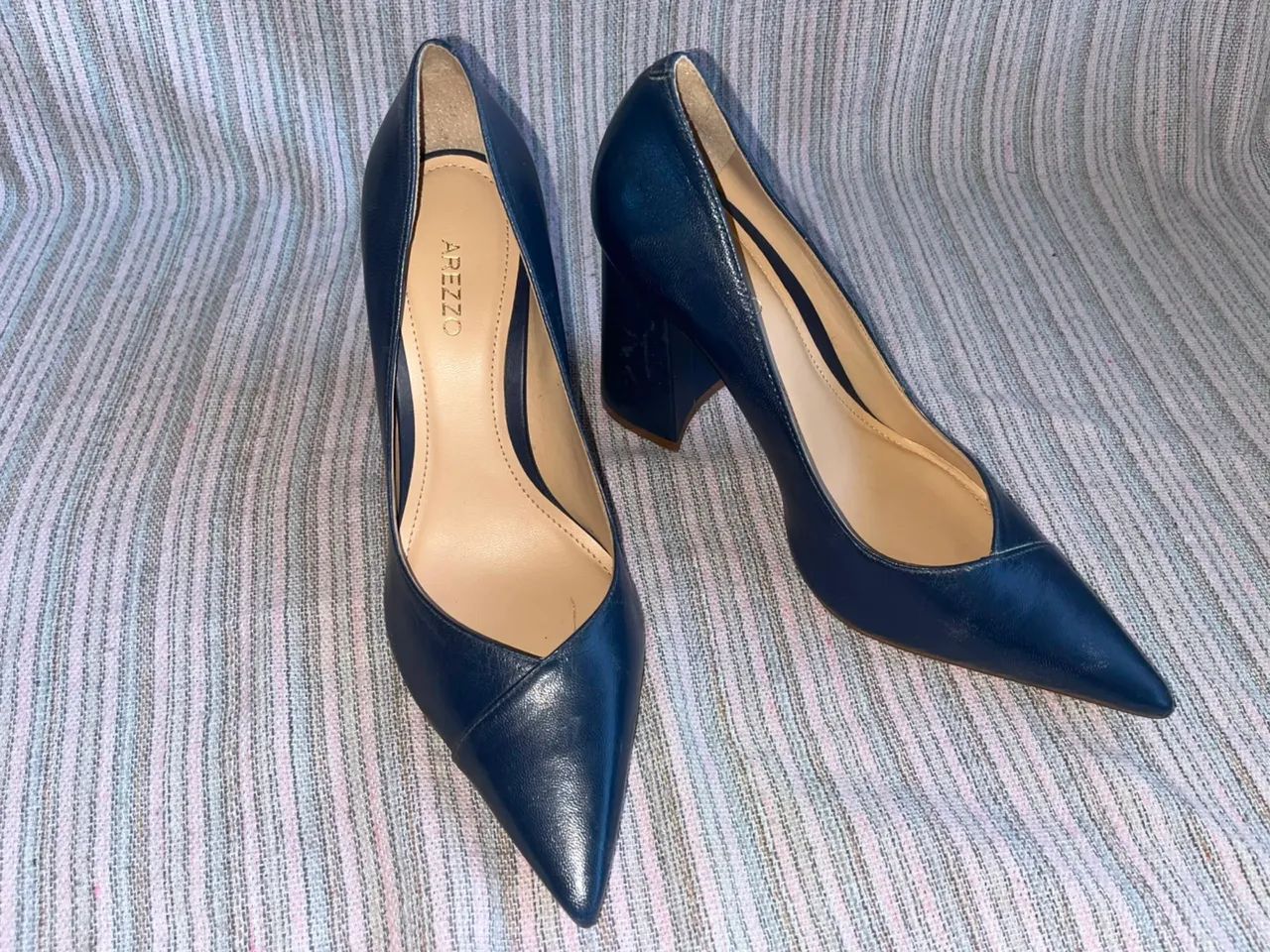 Sapato feminino azul scarpin