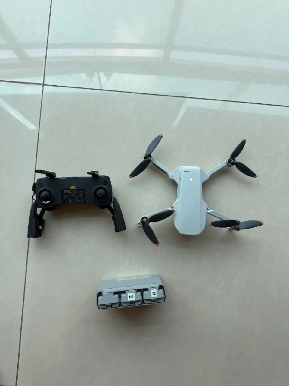 DJI Mini SE Fly More Combo Impecável + 3 Baterias + Protetores 360° + Case - Foto 5