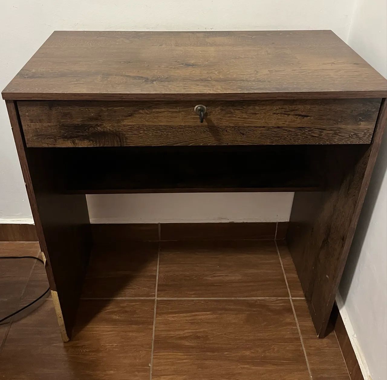 Escrivaninha Compacta com Gaveta - Estilo Rústico   - Foto 3