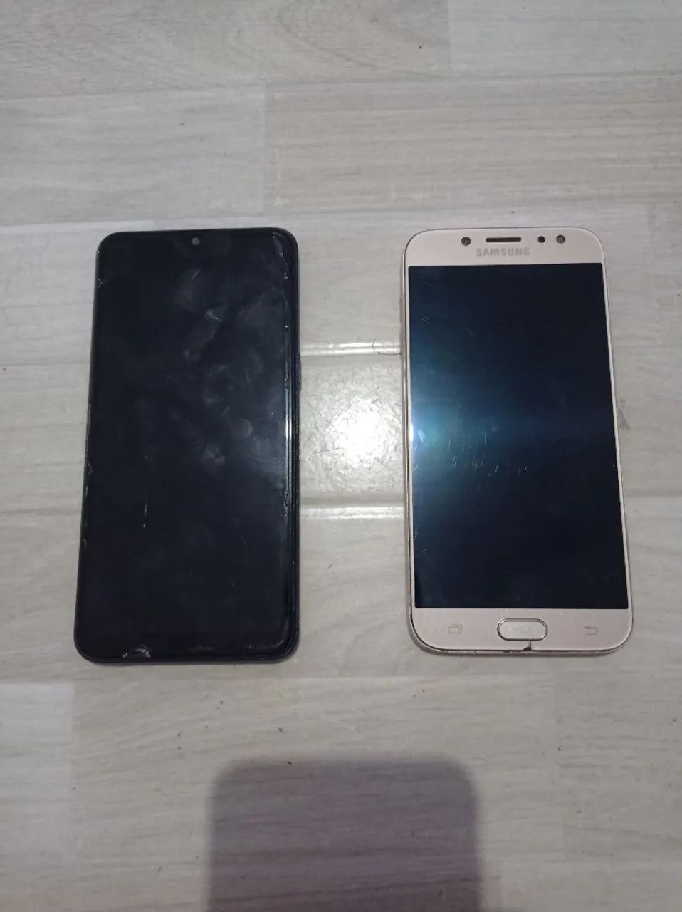 Vende-se dois celulares Samsung 