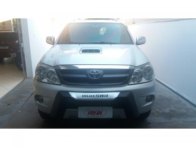 TOYOTA HILUX SW4 SRV D4-D 4X4 3.0 TDI DIES. AUT