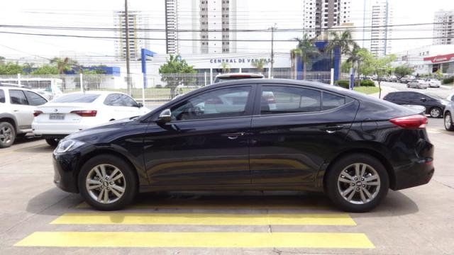HYUNDAI ELANTRA - Foto 3
