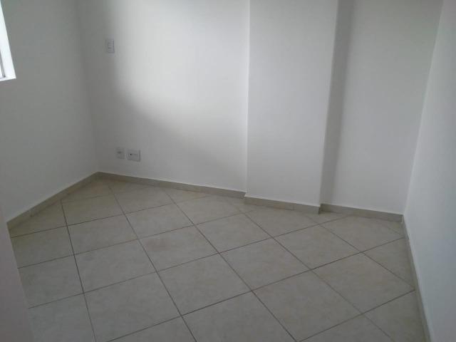 Excelente Área Privativa /Gloria - Foto 11