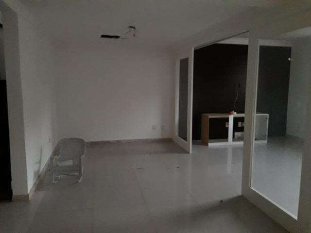 Excelente 4/4 com 450m² em Itapoã! Condomínio fechado - Foto 3
