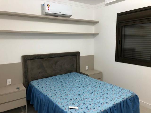 Apartamento três dormitórios com vista para a Lagoa do Violão - Foto 6