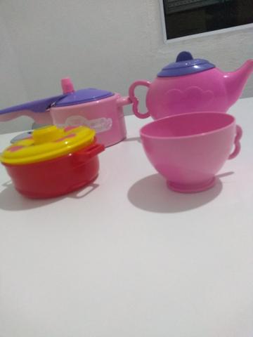 Brinquedos de cozinha e banho