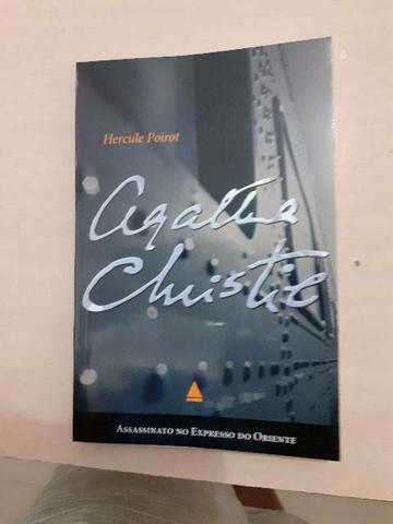 Box com três livros - Foto 3