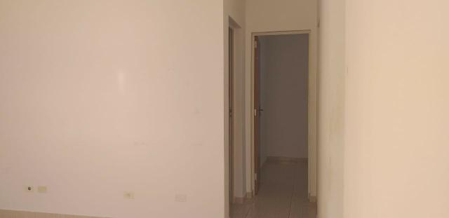 Aluga-se um Apartamento no Setor Industrial Santo antônio - Foto 4