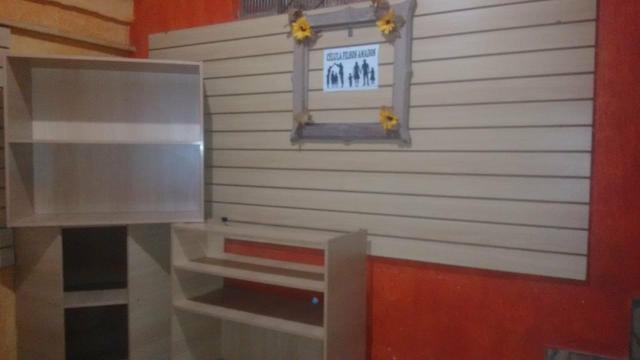 Vendo todas essas peças de loja